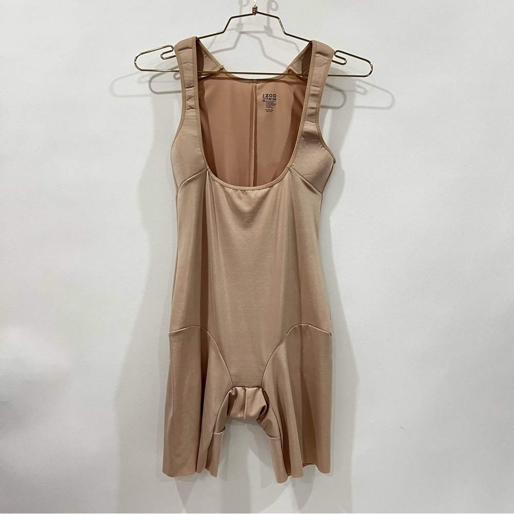 Izod Shapewear Bodysuit Tan Slimming Smoothing Size XL